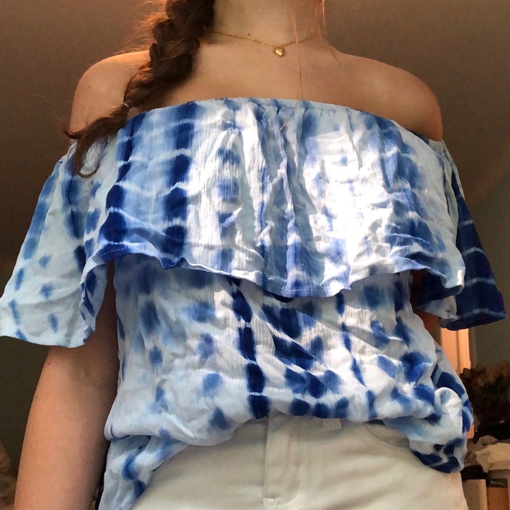 Forever 21 off the shoulder tie did top